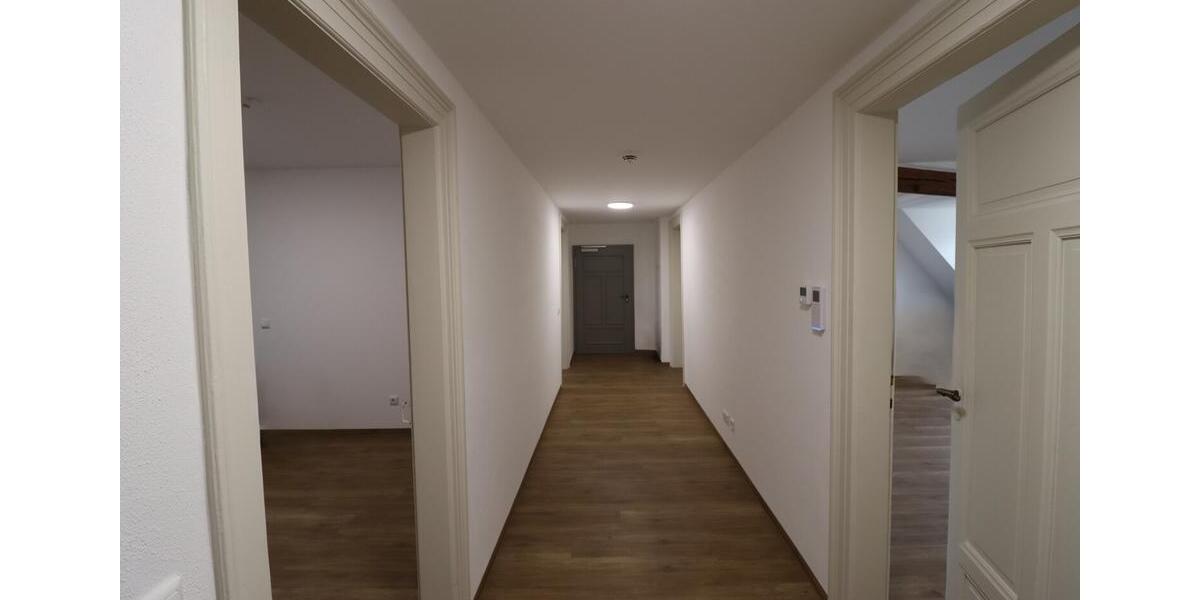 Etagenwohnung Gunzenhausen - 2 Zimmer, 77 m&sup2;, 1.150&euro; | Angebot:25655650