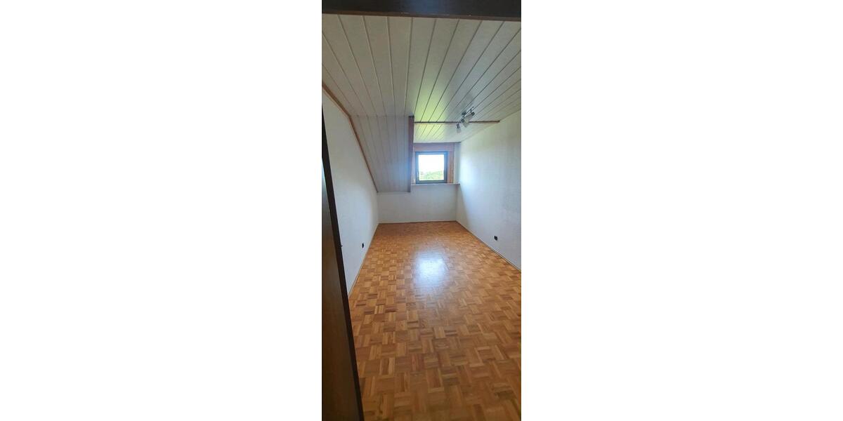 Dachgeschoßwohnung Aachen Eilendorf - 2 Zimmer, 43 m&sup2;, 625&euro; | Angebot:26699623
