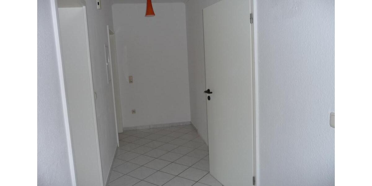 Tolle 3-Zimmer-DG-Wohnung,:Tel.: 0171 8310089 3 zimmer