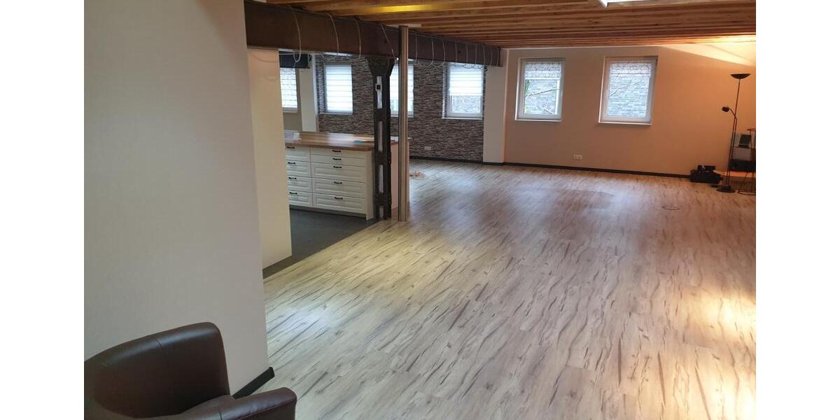 Loft - Studio - Atelier Gütersloh - 4 Zimmer, 200 m&sup2;, 1.350&euro; | Angebot:24801781