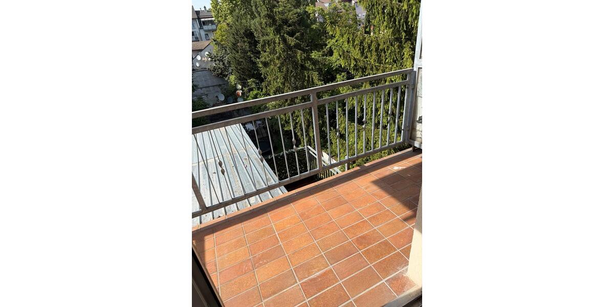 Wohnen auf Zeit Ludwigshafen am Rhein Ludwigshafen-Hemshof - 17 Zimmer, 85 m&sup2;, 600&euro; | Angebot:26632123
