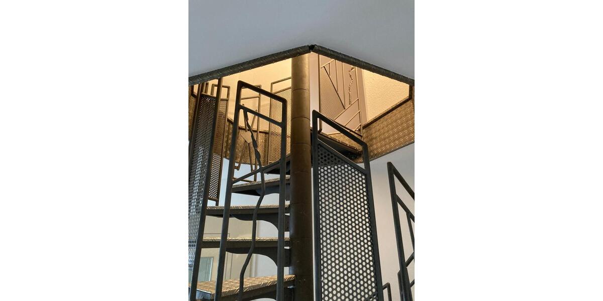 Dachgeschoßwohnung Bastheim - 4 Zimmer, 80 m&sup2;, 520&euro; | Angebot:26022262