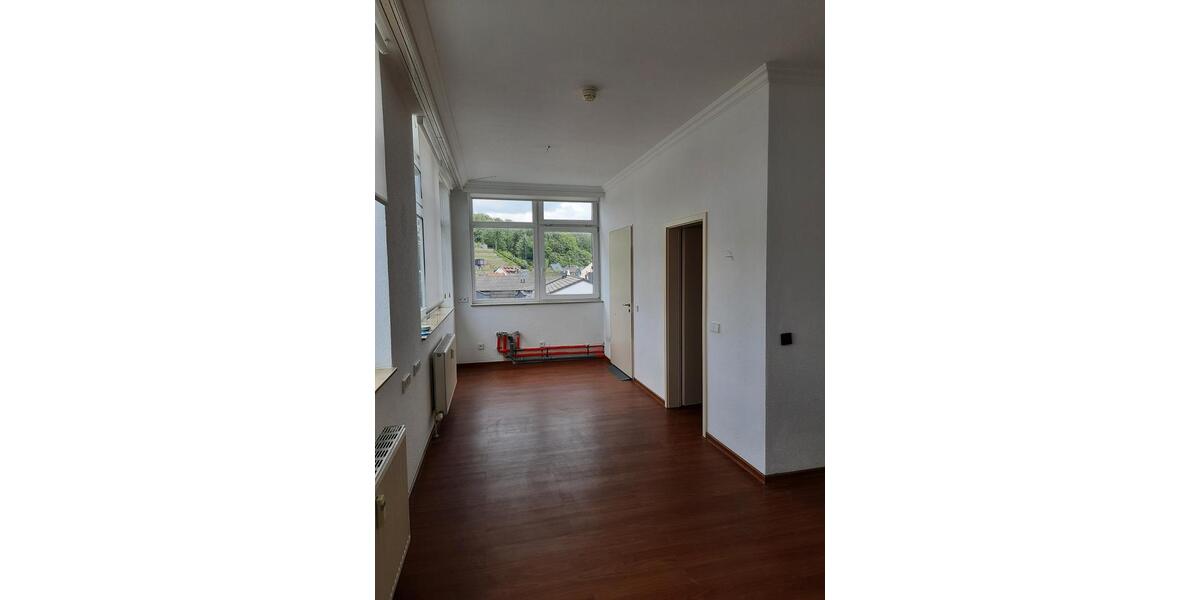 Etagenwohnung Lichtenstein (Sachsen) - 1 Zimmer, 33 m&sup2;, 299&euro; | Angebot:26585521