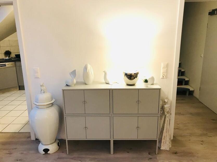 Stilvolle möblierte 2 Zi. Maisonette inkl. NK zimmer