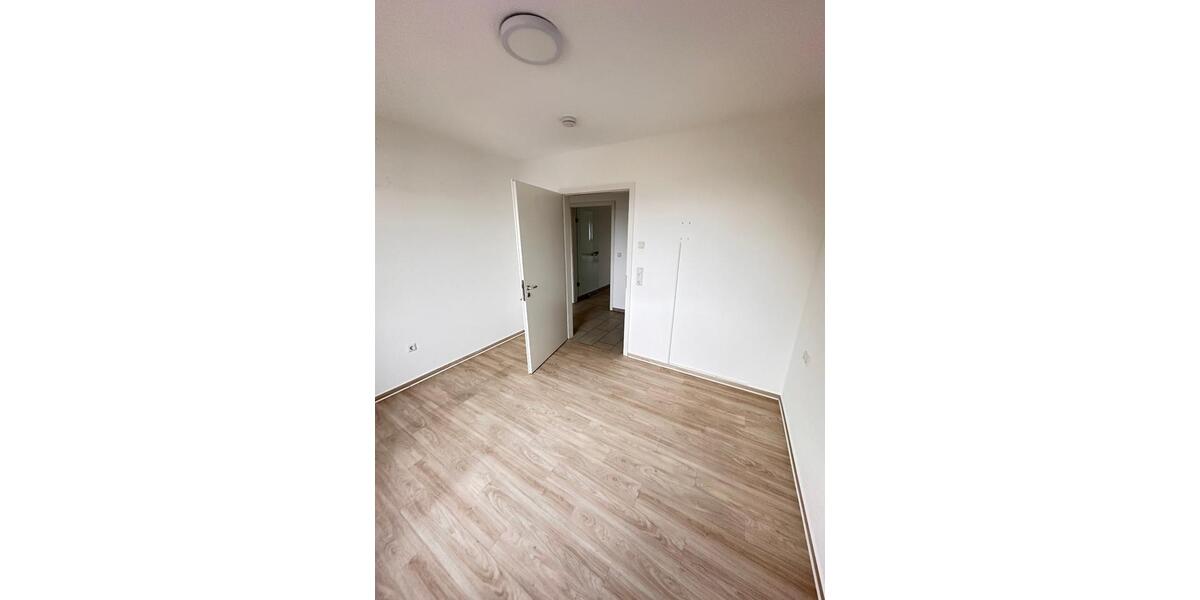 Etagenwohnung Korbach - 4 Zimmer, 115 m&sup2;, 1.150&euro; | Angebot:23246522
