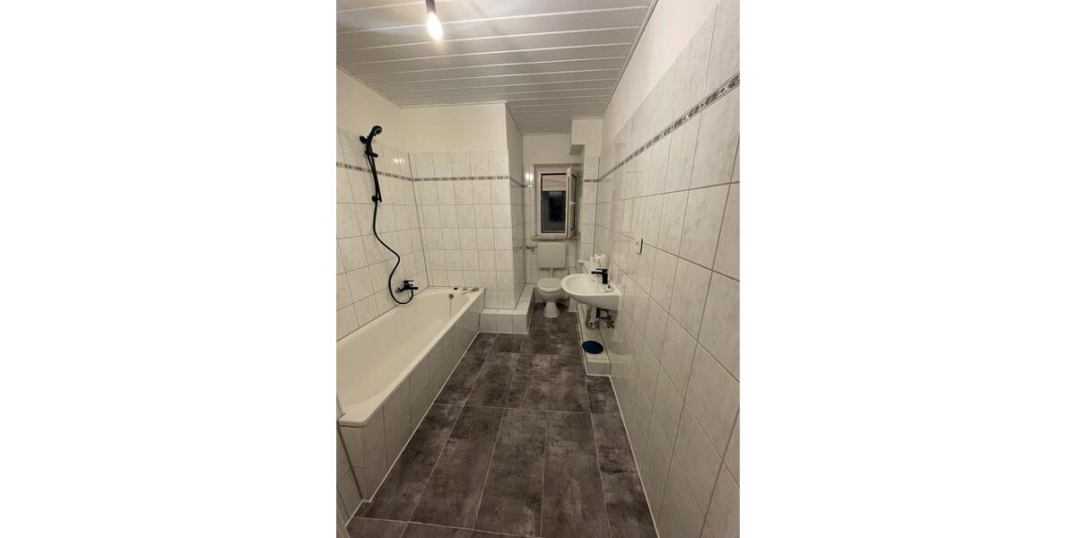 Erdgeschoßwohnung Böhlen - 2 Zimmer, 67 m&sup2;, 450&euro; | Angebot:26616662