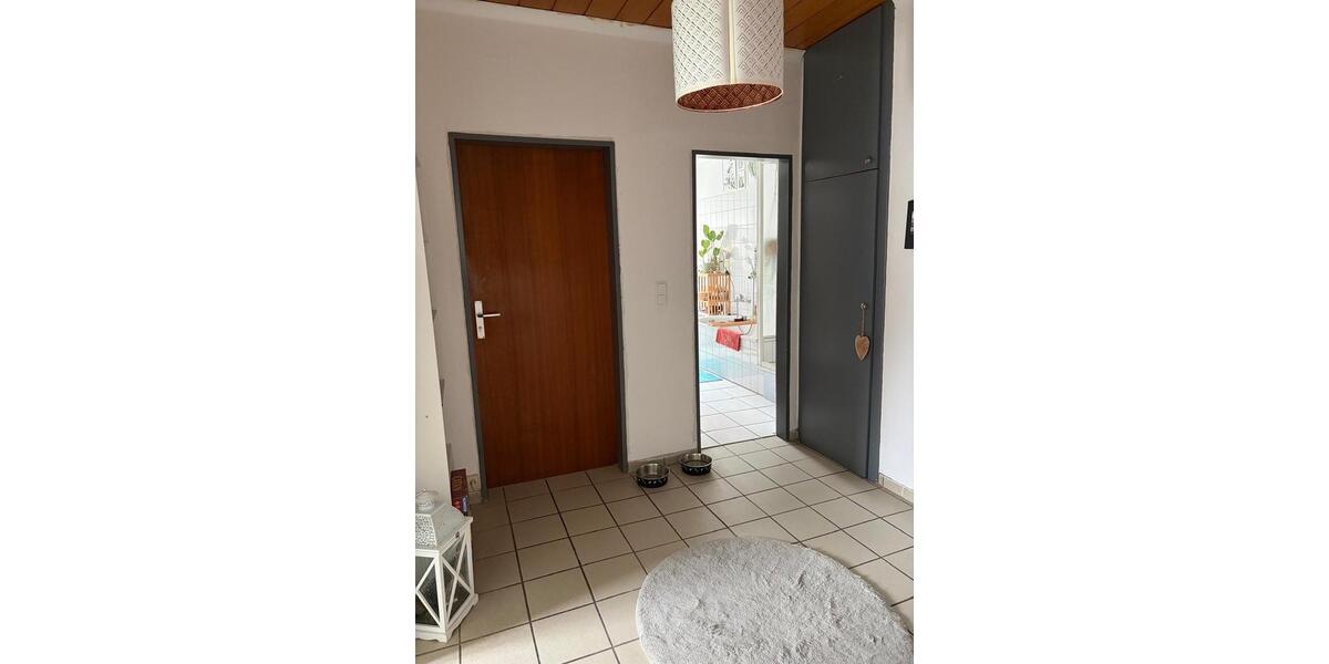 Etagenwohnung Hüllhorst - 4 Zimmer, 90 m&sup2;, 850&euro; | Angebot:26535336