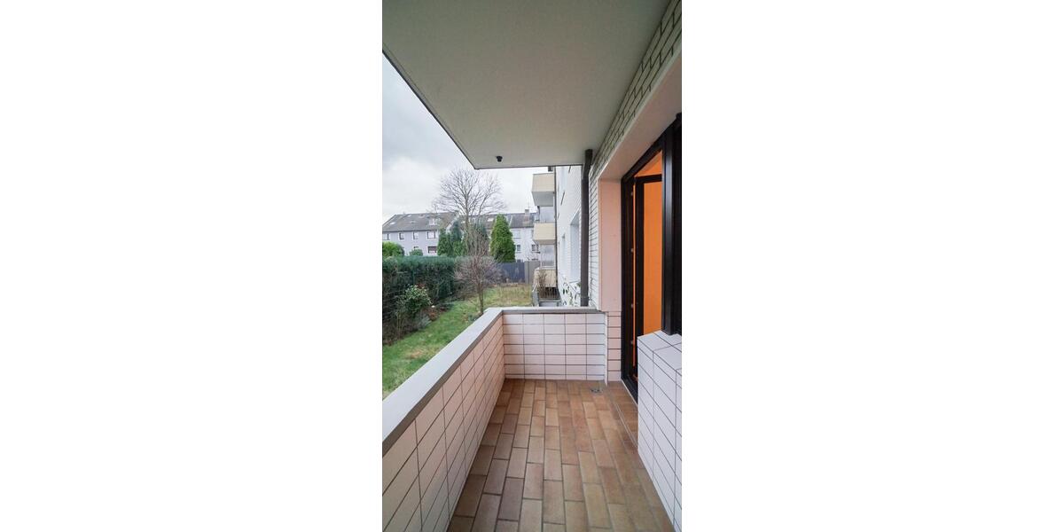Erdgeschosswohnung mit Balkon und kleinem Gartenstück 3.5 zimmer