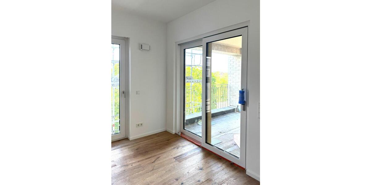 Etagenwohnung Dresden Neustadt - 4 Zimmer, 107 m&sup2;, 1.925&euro; | Angebot:26647902