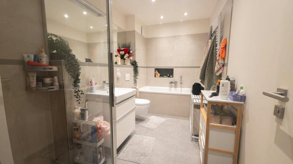 Etagenwohnung Berlin Friedrichshain-Kreuzberg - 5 Zimmer, 160 m&sup2;, 1.170&euro; | Angebot:26547421