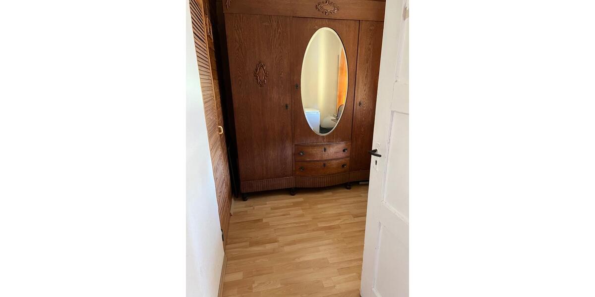 Wohnen auf Zeit Teutschenthal - 4 Zimmer, 180 m&sup2;, 22&euro; | Angebot:23616465