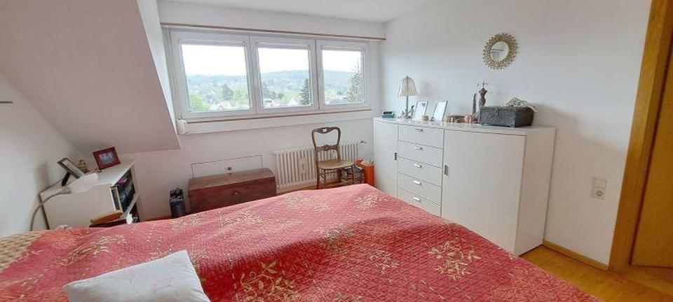 Schöne helle 4 Zi -Maisonette Wohnung mit Balkon und EBK (Spülmaschine) in Karlsruhe 4 zimmer