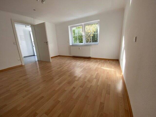 Etagenwohnung Bruchsal - 2 Zimmer, 72 m&sup2;, 850&euro; | Angebot:26641843