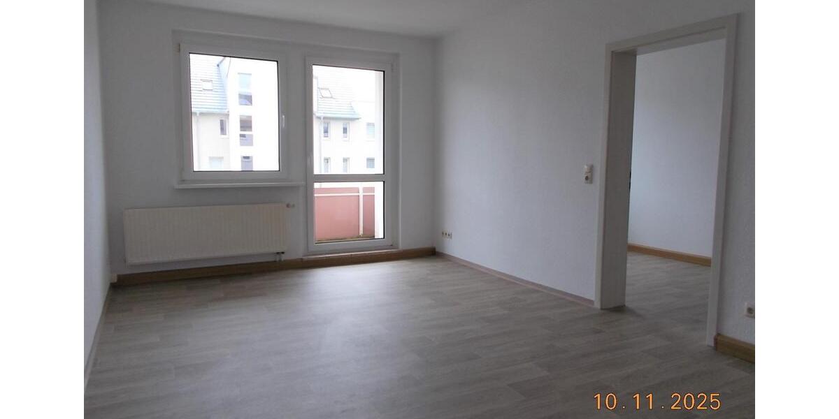 4-R-Wohnung * Balkon * Schule + Kita nebenan * bezugsfertig 4 zimmer