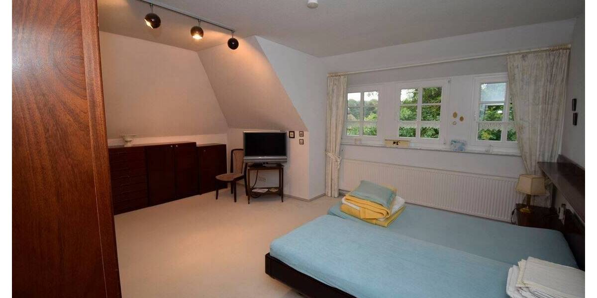 Traumhaus unter Reet! Repräsentatives Wohnhaus in Top Lage der Wingst zu vermieten. 6 zimmer