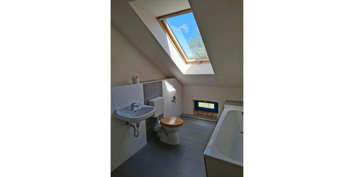 Etagenwohnung Löwenberger Land - 3 Zimmer, 68 m&sup2;, 410&euro; | Angebot:26399460