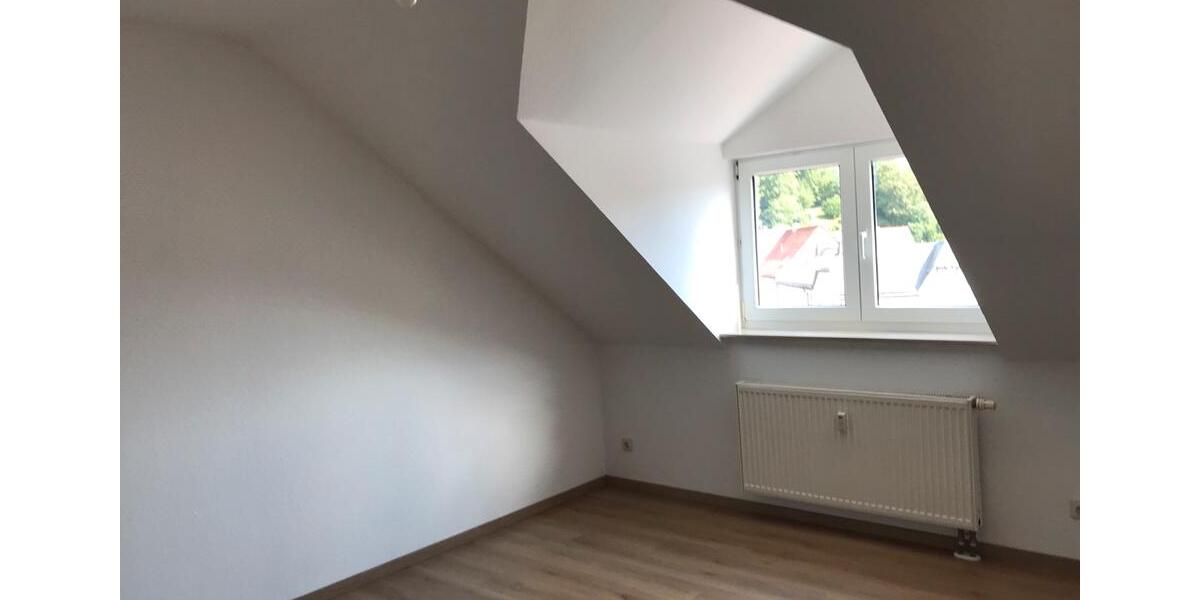Etagenwohnung Zella-Mehlis Mehlis - 3 Zimmer, 75 m&sup2;, 475&euro; | Angebot:24804670