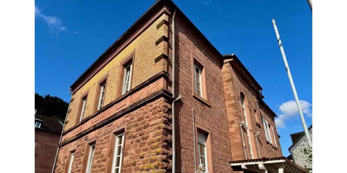 Etagenwohnung Annweiler am Trifels - 6 Zimmer, 154 m&sup2;, 1.220&euro; | Angebot:24873551