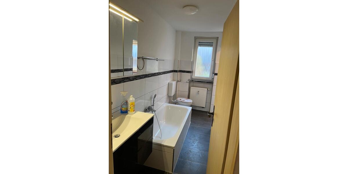 Erdgeschoßwohnung Bad Hersfeld - 3.5 Zimmer, 76 m&sup2;, 800&euro; | Angebot:26433817