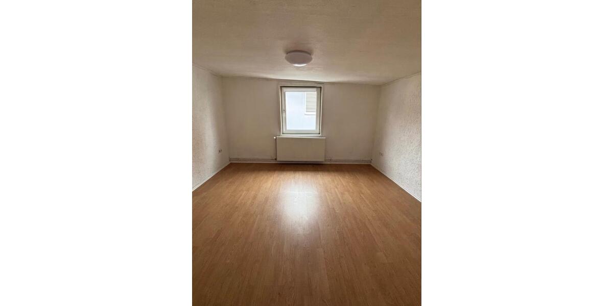 Etagenwohnung Schöningen - 2 Zimmer, 72 m&sup2;, 390&euro; | Angebot:25725425