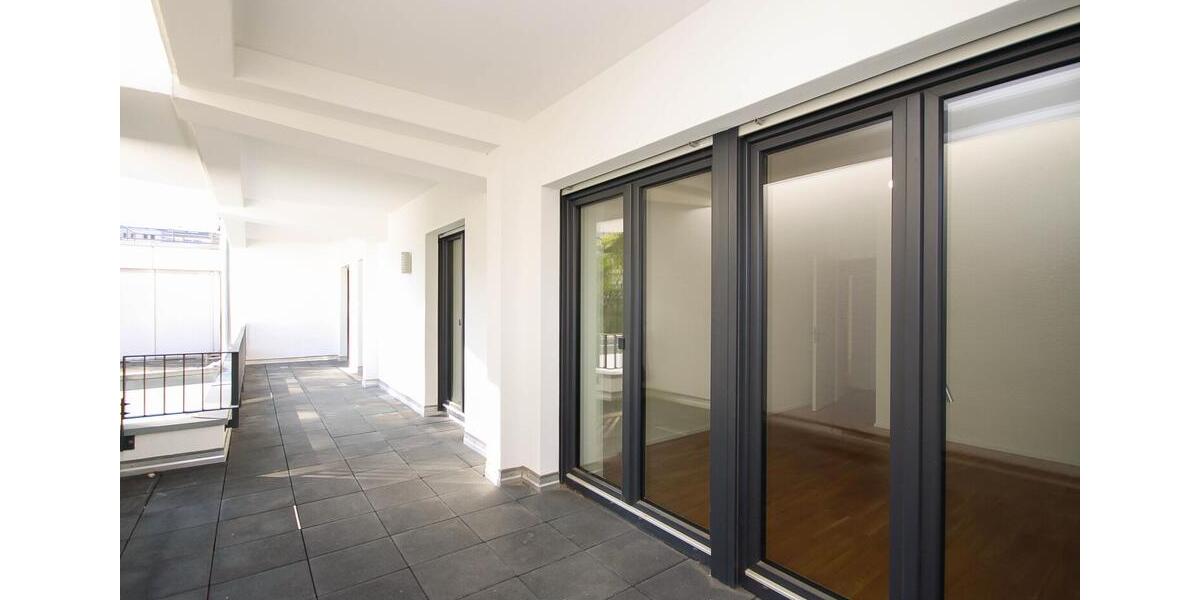 Etagenwohnung Düsseldorf Pempelfort - 5 Zimmer, 134 m&sup2;, 2.600&euro; | Angebot:24803545