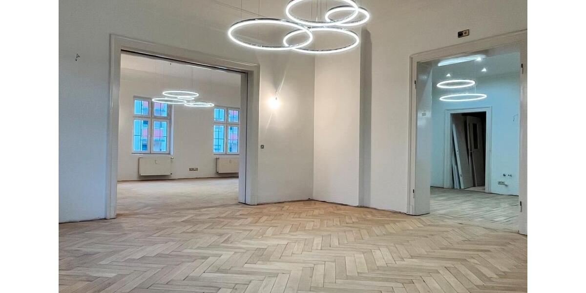 Erdgeschoßwohnung Neunkirchen - 5 Zimmer, 245 m&sup2;, 1.800&euro; | Angebot:24737206