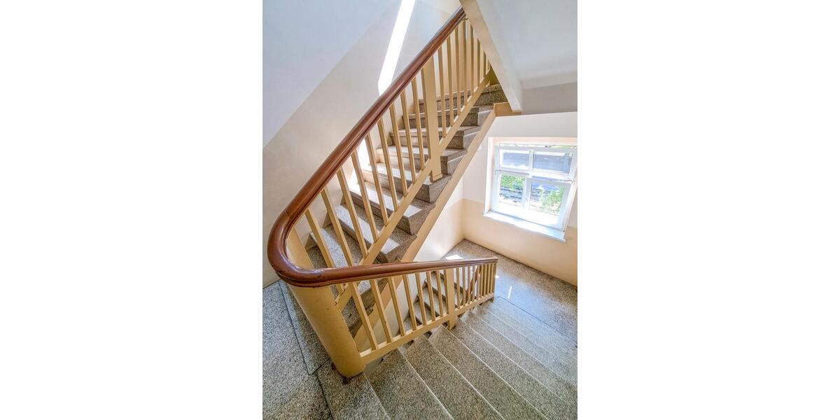 Dachgeschoßwohnung Halle (Saale) Damaschkestraße - 3 Zimmer, 72 m&sup2;, 660&euro; | Angebot:26003583