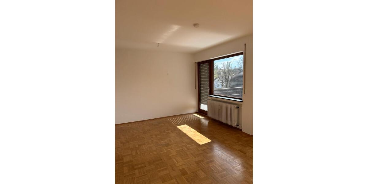 Etagenwohnung Balingen - 2 Zimmer, 90 m&sup2;, 900&euro; | Angebot:25987981