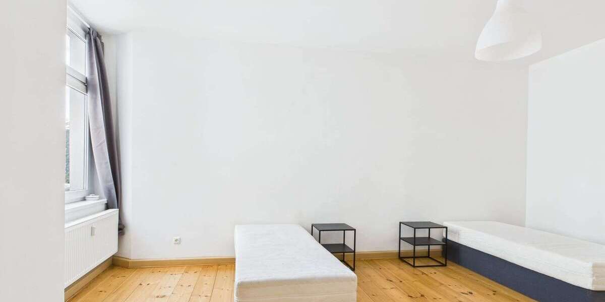 Etagenwohnung Berlin Köpenick - 1 Zimmer, 93 m&sup2;, 310&euro; | Angebot:26170322