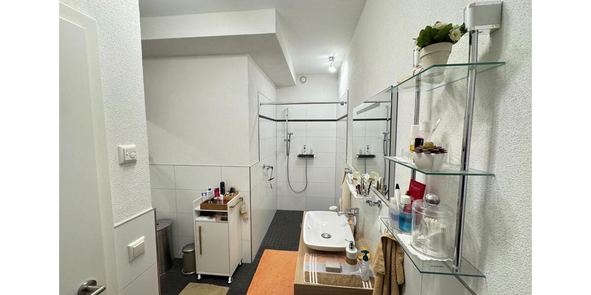 Erdgeschoßwohnung Ahnatal - 3 Zimmer, 122 m&sup2;, 1.310&euro; | Angebot:26293218