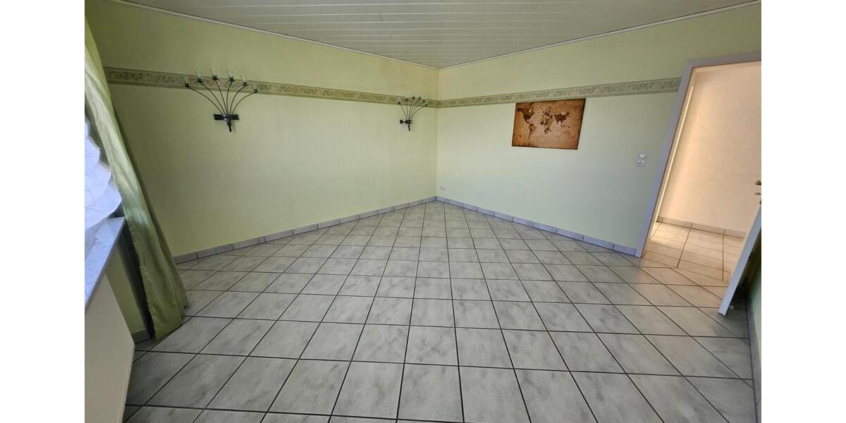 Helle 89qm Wohnung 3ZKB mit Balkon, Garage & EBK 3 zimmer