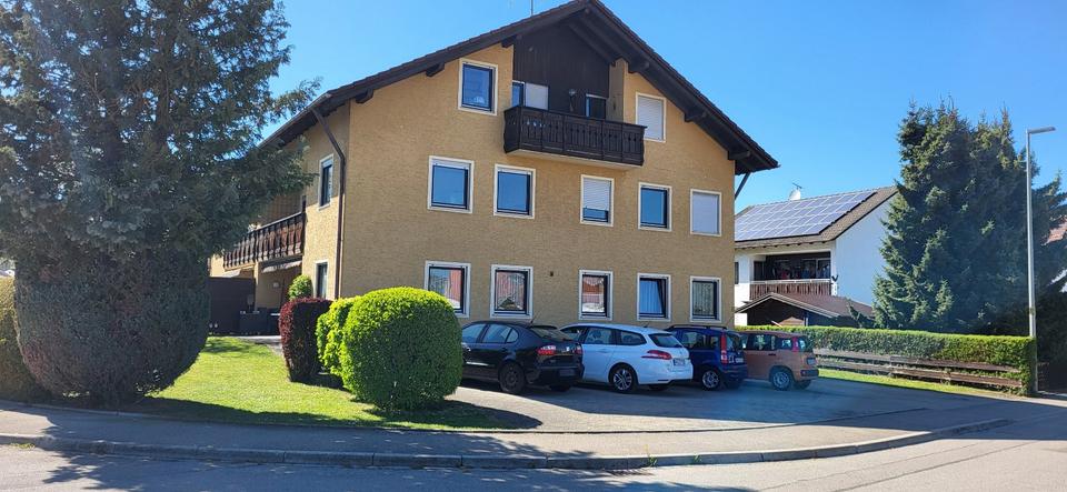 Etagenwohnung Ottobeuren - 3 Zimmer, 93 m&sup2;, 1.100&euro; | Angebot:26435525