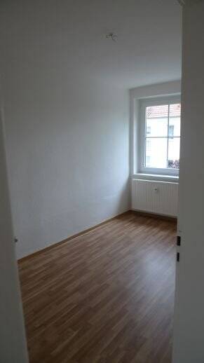 Etagenwohnung Schenkendöbern Groß Gastrose - 3 Zimmer, 60 m&sup2;, 335&euro; | Angebot:21488285