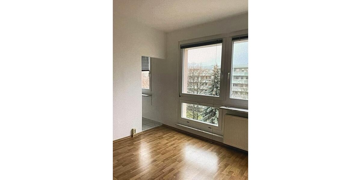 Etagenwohnung Lauta - 1 Zimmer, 27 m&sup2;, 490&euro; | Angebot:25298878