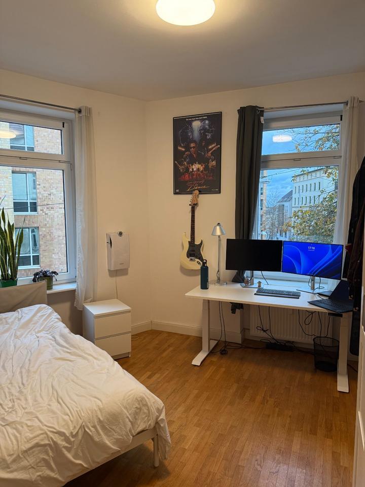 Helles WG Eckzimmer in 120qm 3er WG am Kernerplatz zimmer