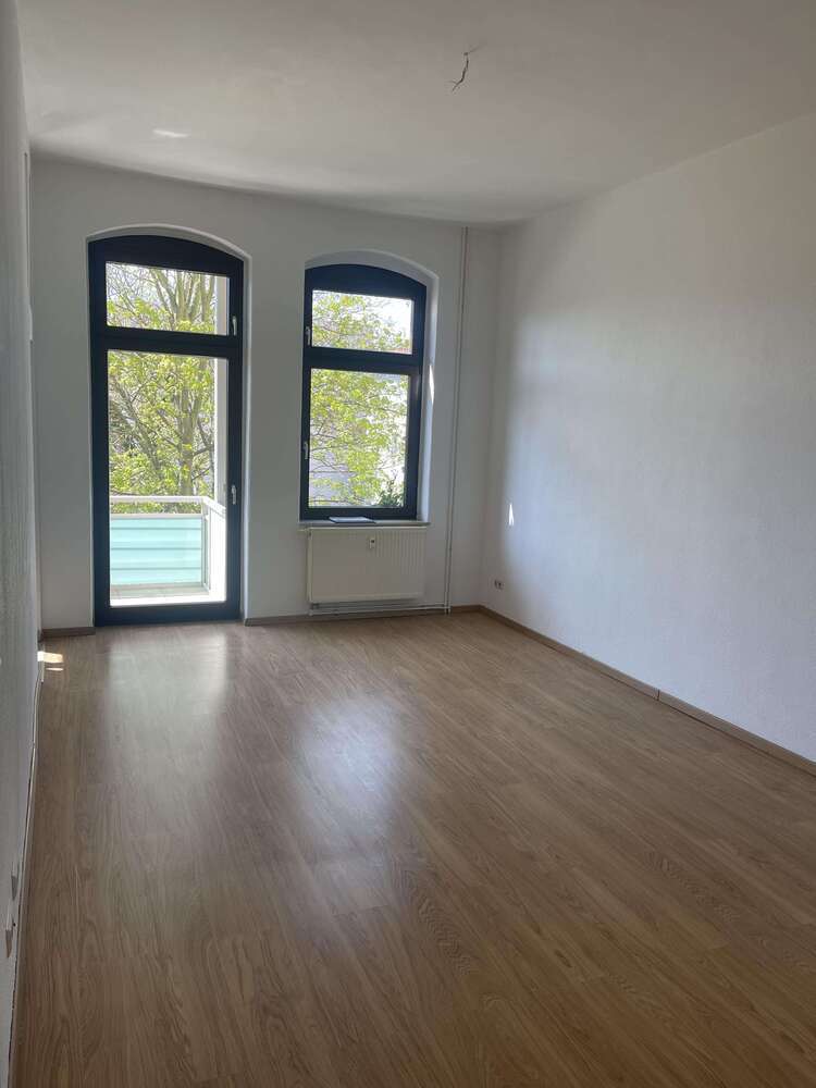 gepflegte 2 Zimmer-Wohnung *ab sofort verfügbar* ruhig auf dem Hinterhof