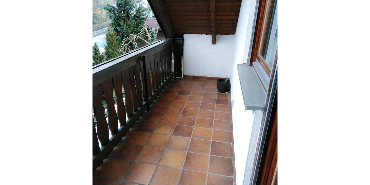 Dachgeschoßwohnung Regensburg Brandlberg - 2.5 Zimmer, 75 m&sup2;, 925&euro; | Angebot:26519043