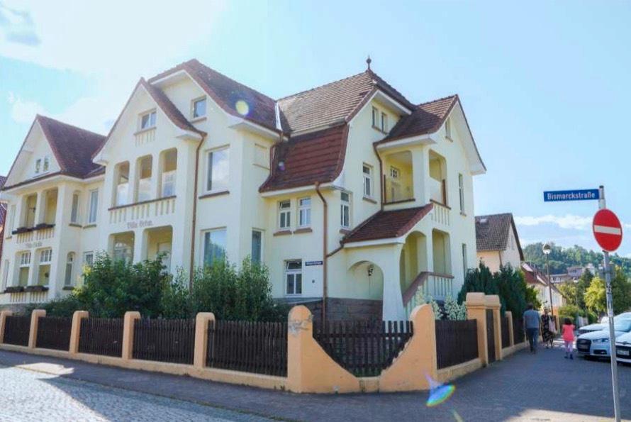 Große 4–5-Zimmer-Wohnung mit Terrasse & Stellplatz 5 zimmer