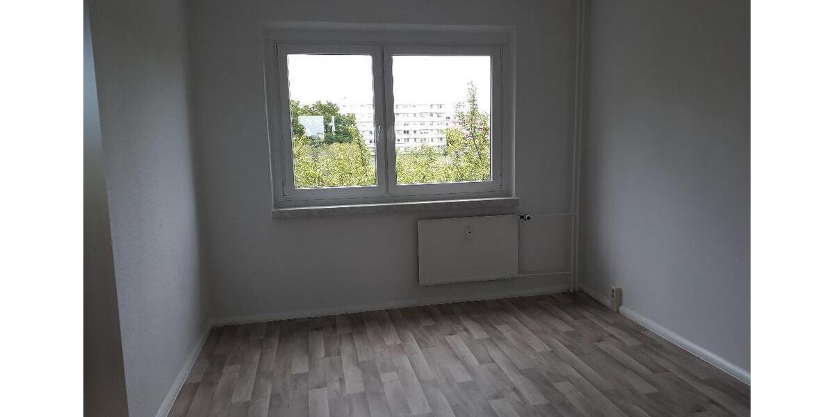 Etagenwohnung Bernburg (Saale) - 3 Zimmer, 71 m&sup2;, 389&euro; | Angebot:26146142