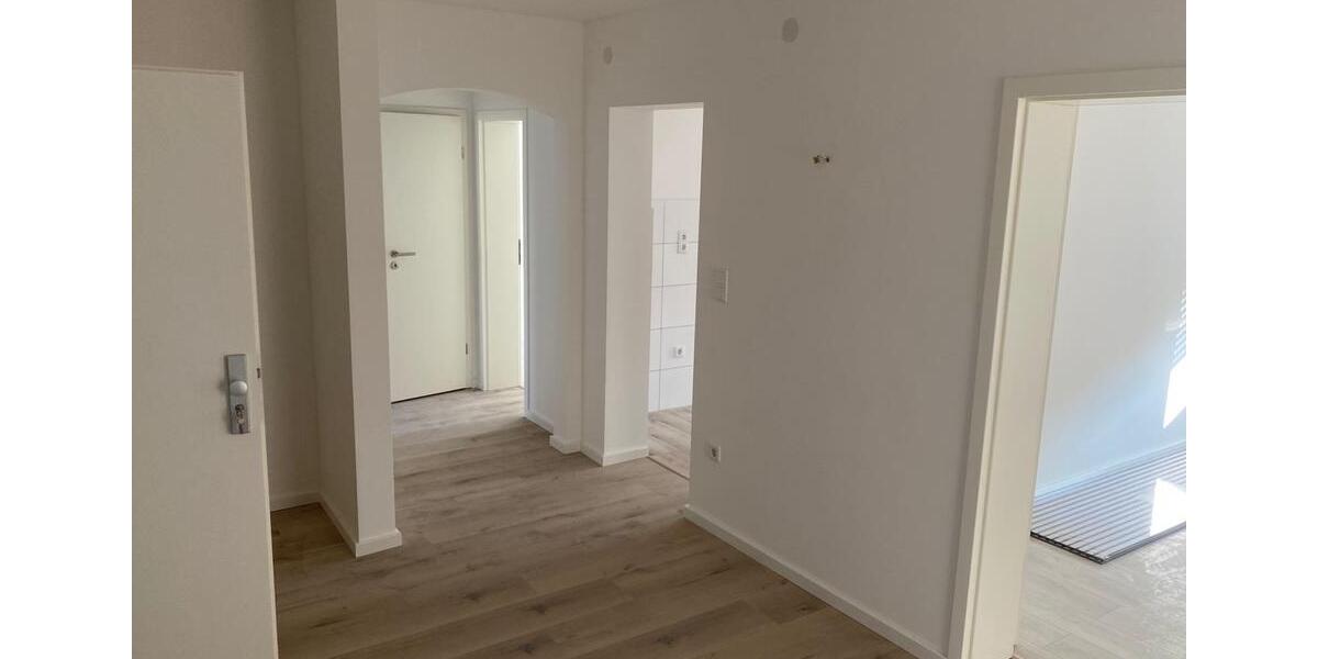Etagenwohnung Horn-Bad Meinberg Bad Meinberg - 5 Zimmer, 119 m&sup2;, 1.150&euro; | Angebot:25887577