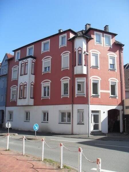 2-Zimmer-Wohnung mit Altbauflair in zentraler Lage!