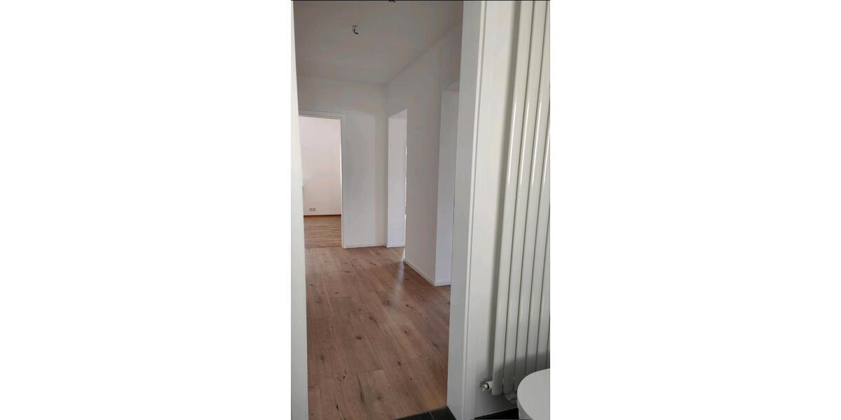 Etagenwohnung Solms - 3 Zimmer, 76 m&sup2;, 900&euro; | Angebot:26652238
