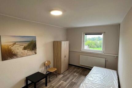 Wohnung Emden Rysumer Landstraße - 9 Zimmer, 180 m&sup2;, 15&euro; | Angebot:24676292