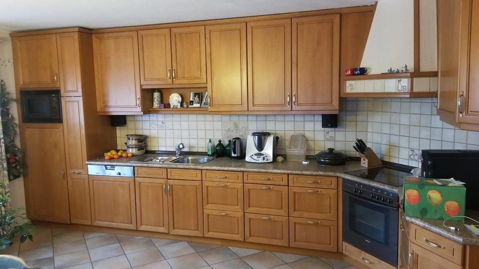 Bauernhaus, Landhaus Wolnzach - 6 Zimmer, 218 m&sup2;, 1.550&euro; | Angebot:24849177