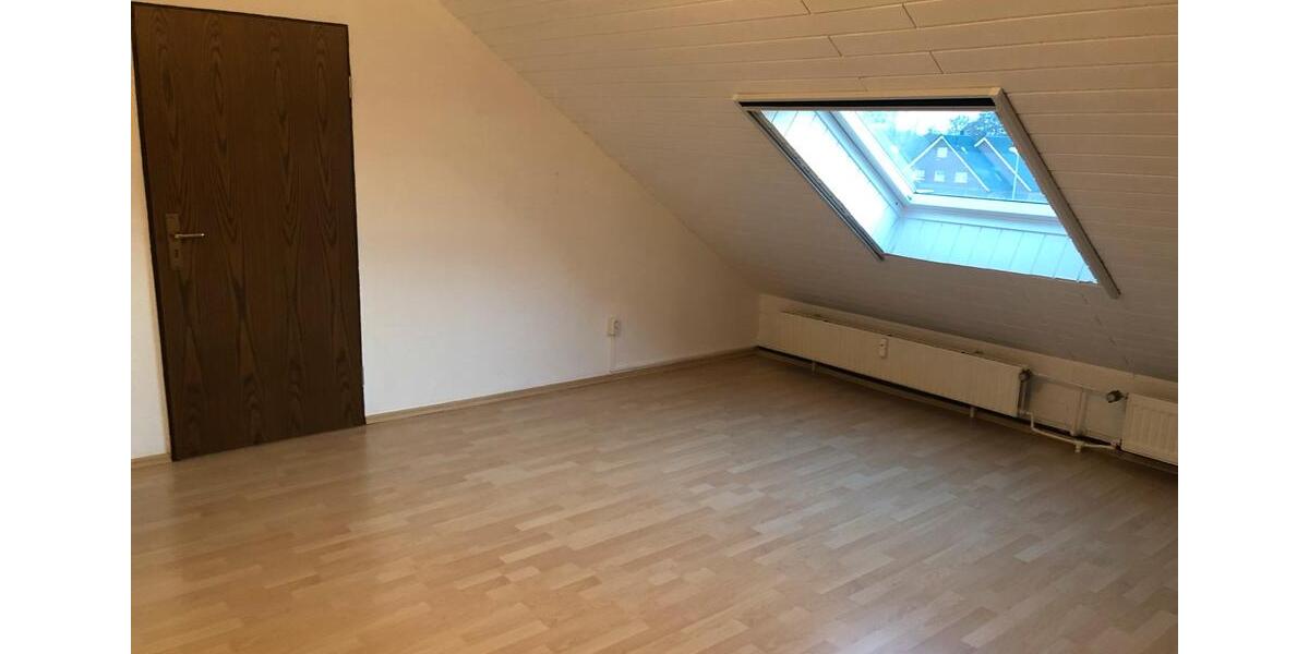 Dachgeschoßwohnung Lippetal - 2 Zimmer, 60 m&sup2;, 510&euro; | Angebot:25307139