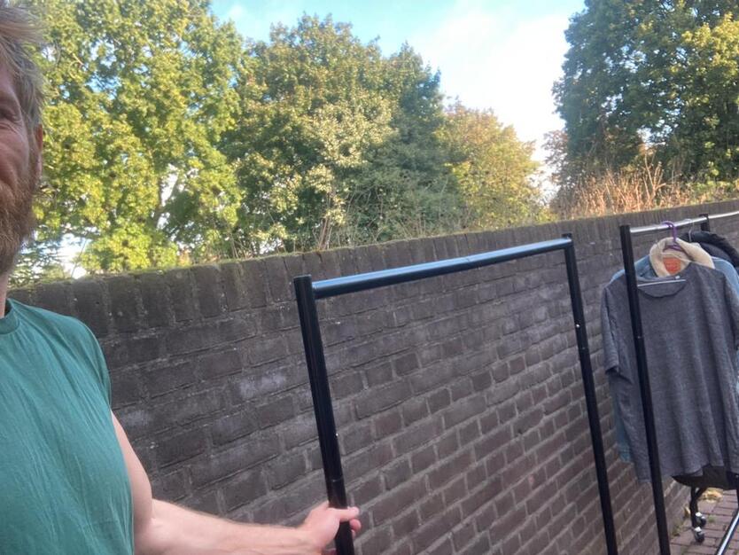 3 Robuste, mobile Kleiderständer