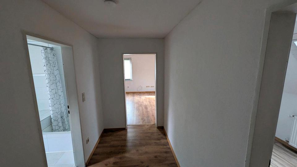 Etagenwohnung Brilon - 3 Zimmer, 100 m&sup2;, 590&euro; | Angebot:25612853