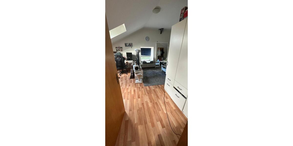 Dachgeschoßwohnung Hamdorf - 1 Zimmer, 35 m&sup2;, 390&euro; | Angebot:25919233