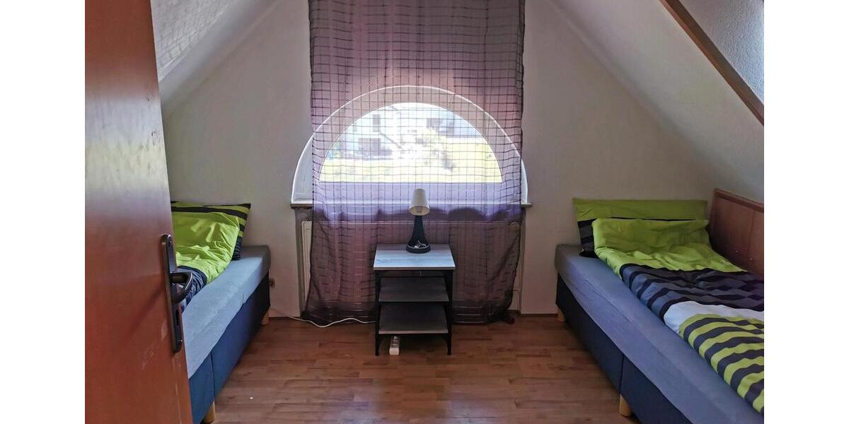 Einfamilienhaus Bad Oeynhausen Rehme - 17 Zimmer, 220 m&sup2;, 100&euro; | Angebot:25838896