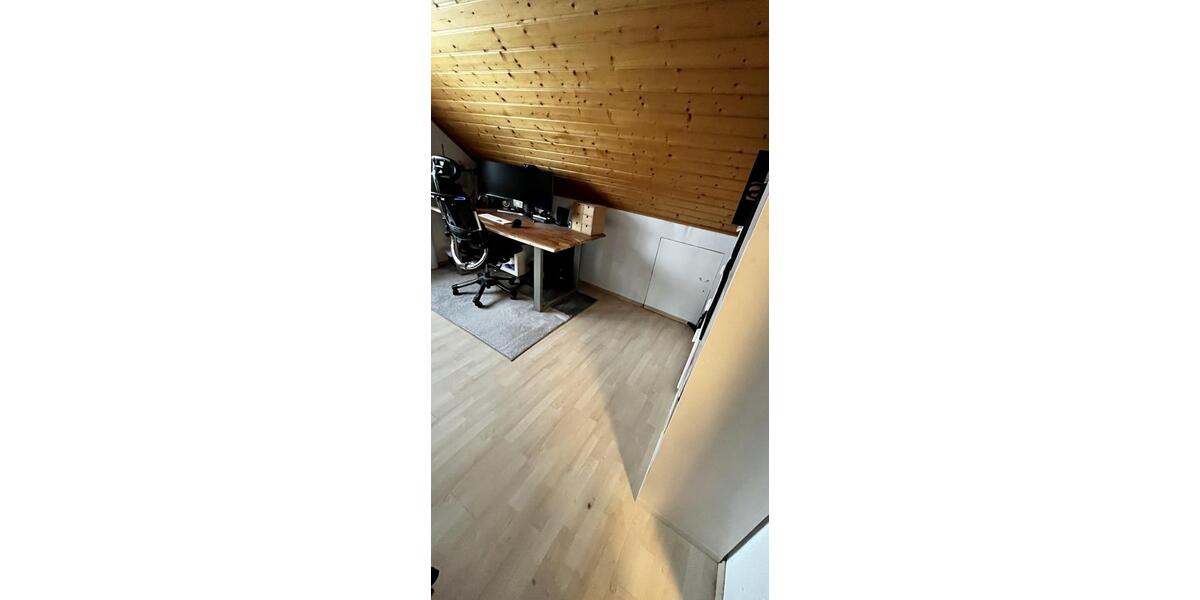 Dachgeschoßwohnung Spiegelberg - 3.5 Zimmer, 71 m&sup2;, 950&euro; | Angebot:26635622